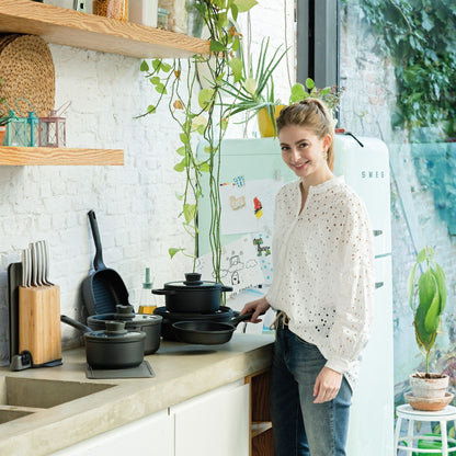 Meal Preparation: "Bereiding van een maaltijd met LEO Kookpot antikleef Stone+"